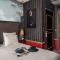Snob Hotel