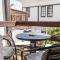 Beach Apartment Ohrid - Near Beach, Balcony and Free Parking