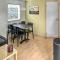 2 Bedroom Amazing Home In Tzummarum