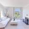 Sublime Five Bed Property In Glorious Setting