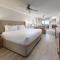 Pelican Inn & Suites