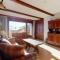 La Ruinette-cosy 2-bed With Pool & Gym Access