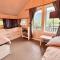 Cozy Valley Retreat by River, Lake and Muntains