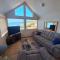 Oceanfront Cabin 3 w Jacuzzi & Impressive Views