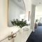 1 Bedroom Apartment with City Skyline Views