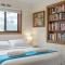 Seahorse - 4BR home moments to Hyams Beach