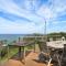 Sticks by the Sea - pet-friendly coastal home