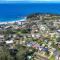 Ocean Cove - cosy retreat steps from beach & cafes