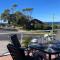 Scotts Ocean View - 6BR beachside Mollymook home