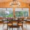 Lakefront Escape Hot Tub & Sauna Retreat