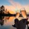 Lakefront Escape Hot Tub & Sauna Retreat