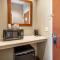 Comfort Inn & Suites Lynchburg Airport - University Area