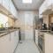 Zapbed House-Stylish 1 BR Apartment In MAG 214 Near Metro JLT