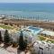 Seafront 2bd Duplex With Stunning Sea Views & Pool