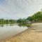 Lake and Pool Access Peaceful Retreat in Duluth