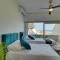 Seafront 2bd Duplex With Stunning Sea Views & Pool