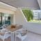 Seafront 2bd Duplex With Stunning Sea Views & Pool