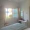 Pelagos Hill Apartment