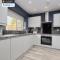 Spacious 4BDR House By Homebird Property Management Short Lets & Serviced Accommodation Leeds With Private Parking & Garden