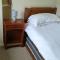 Great Trethew Hotel - Self Catering Lodges - Bar & Restaurant