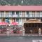 Gateway Inn and Suites