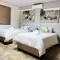 Olienhoff Guesthouse and Rest Camp