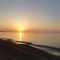 Enjoy Sunrise at Spacious 3BR flat by the Seafront