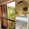 Palm Grove Lodge