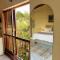Palm Grove Lodge