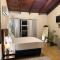 Palm Grove Lodge