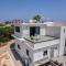 Exclusive 7-Bdr Villa with Panoramic Views & Saltwater swimming pool!