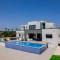 Exclusive 7-Bdr Villa with Panoramic Views & Saltwater swimming pool!