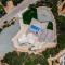 Exclusive 7-Bdr Villa with Panoramic Views & Saltwater swimming pool!