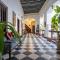 Dhow Palace Hotel