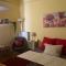 Poppy Flower Apartment