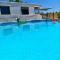 Nefeli's Dollhouse Caravan 3 minutes from Geroskipou Beach