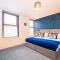 Spacious & Stylish 5 Bed with Free Street Parking
