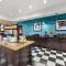 Quality Inn & Suites Pearsall
