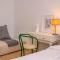 Two Bedroom Garden Cottage in Quiet Street