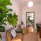 Two Bedroom Garden Cottage in Quiet Street