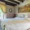 Riverside Hideaway in Cinais