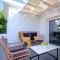 Noessa Residence by Nomads - Walk to Tourist Area