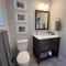 The Midtown Cottage- w/ Private Entrance and Views