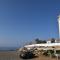 Fantastic studio - beachfront