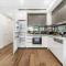 Waterloo Shopping and Entertainment Apartment