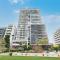 Waterloo Shopping and Entertainment Apartment