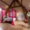 Cozy Cottage for 8 Guests