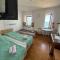 Savin Apartments