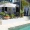 Gemütlich-modernes Ferienhaus-2 Schlafz-privater Pool-Garten-5min bis Coral Bay