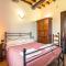 Farmhouse in Perugia with Swimming Pool Farmhouse in Perugia with Swimming Pool